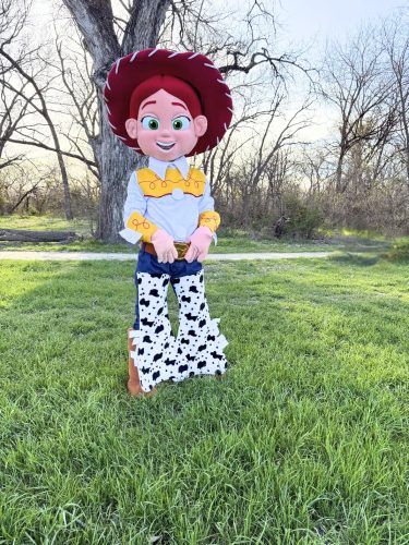 Jessie-Character-Rental-Outdoor