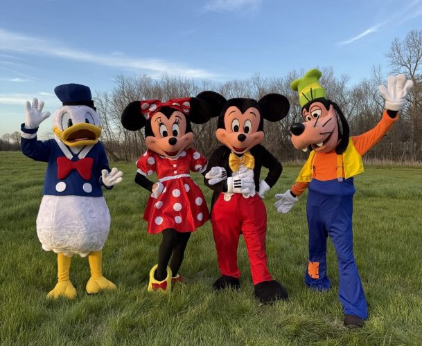 Mickey-Minnie-Duck-Donald-Goofy-Character-Rental-Outdoor